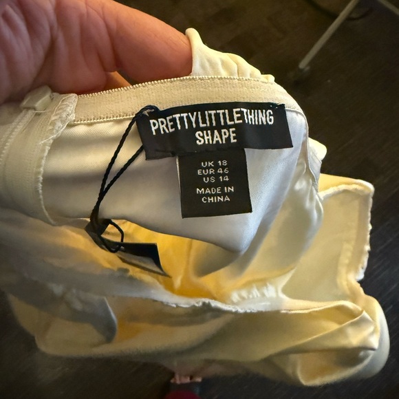 NWT Pretty Little Thing Cream Bodycon Corset Dress Size 14 - Picture 7 of 7